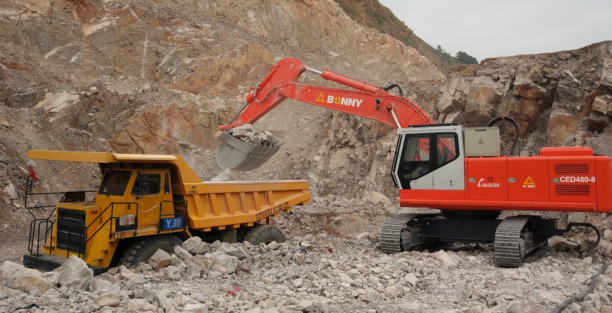 電動挖掘機(jī)