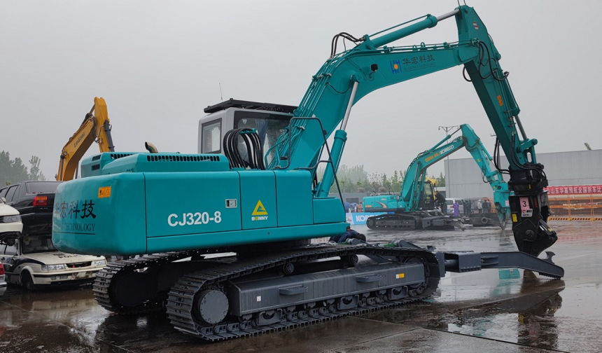 報廢汽車拆解機.png 報廢汽車拆解機.png