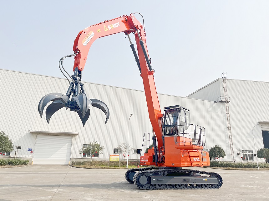 抓鋼機(jī).jpg 抓鋼機(jī).jpg